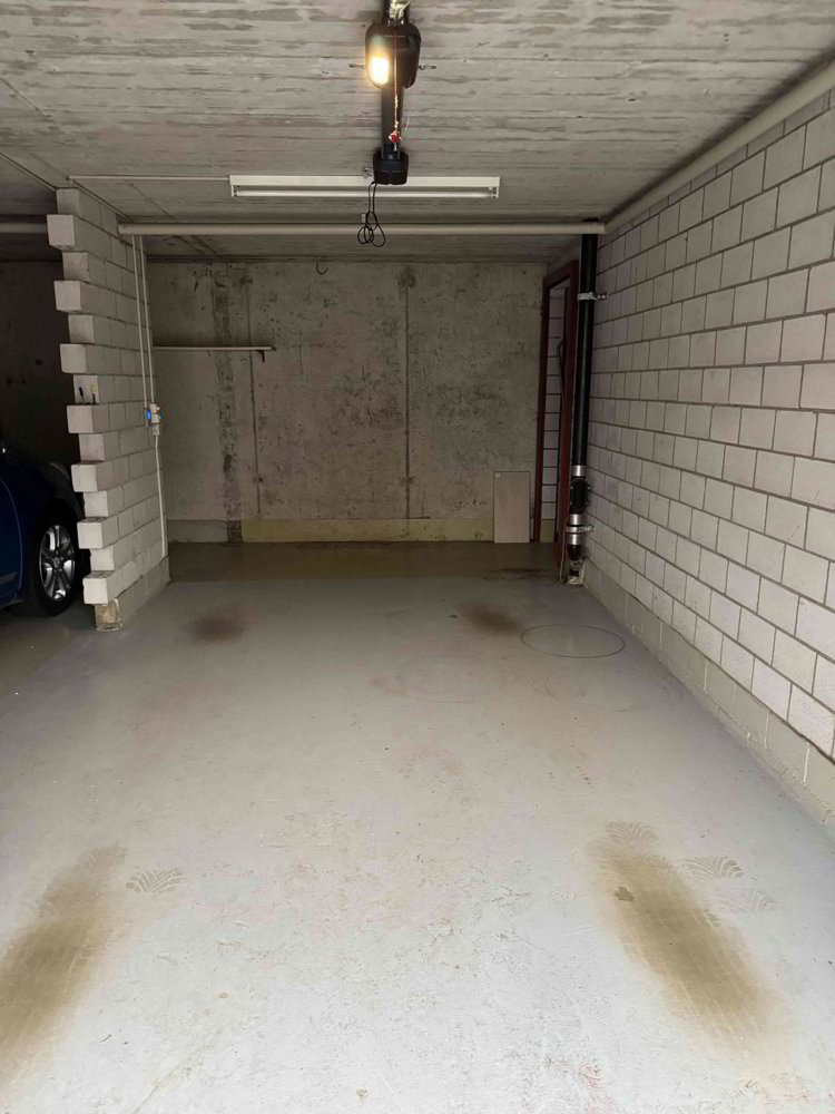 Parking, garage null pièces à louer à Berikon - image 1/2