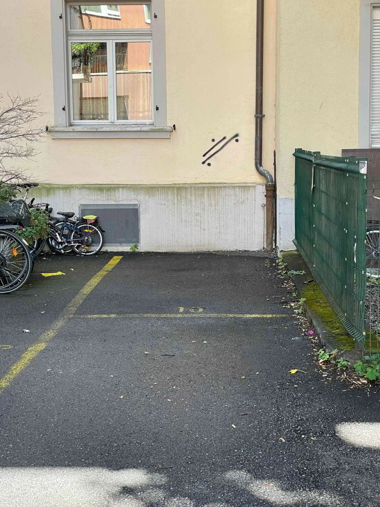 null rooms Car park, garage for rent in Zürich - image 1/3