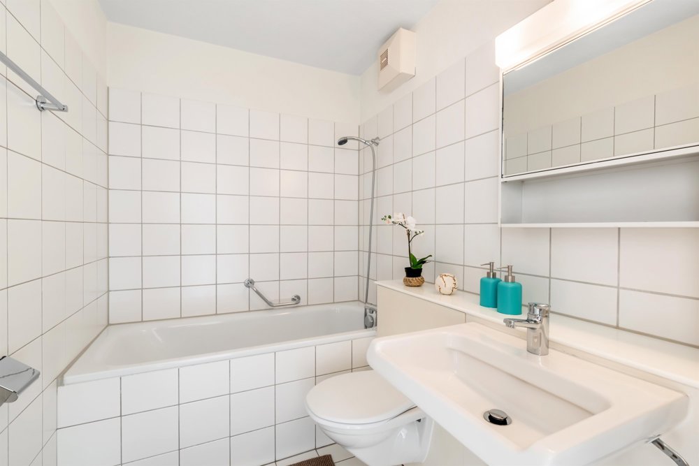 Appartement 4 pièces à louer à Birr - image 1/8