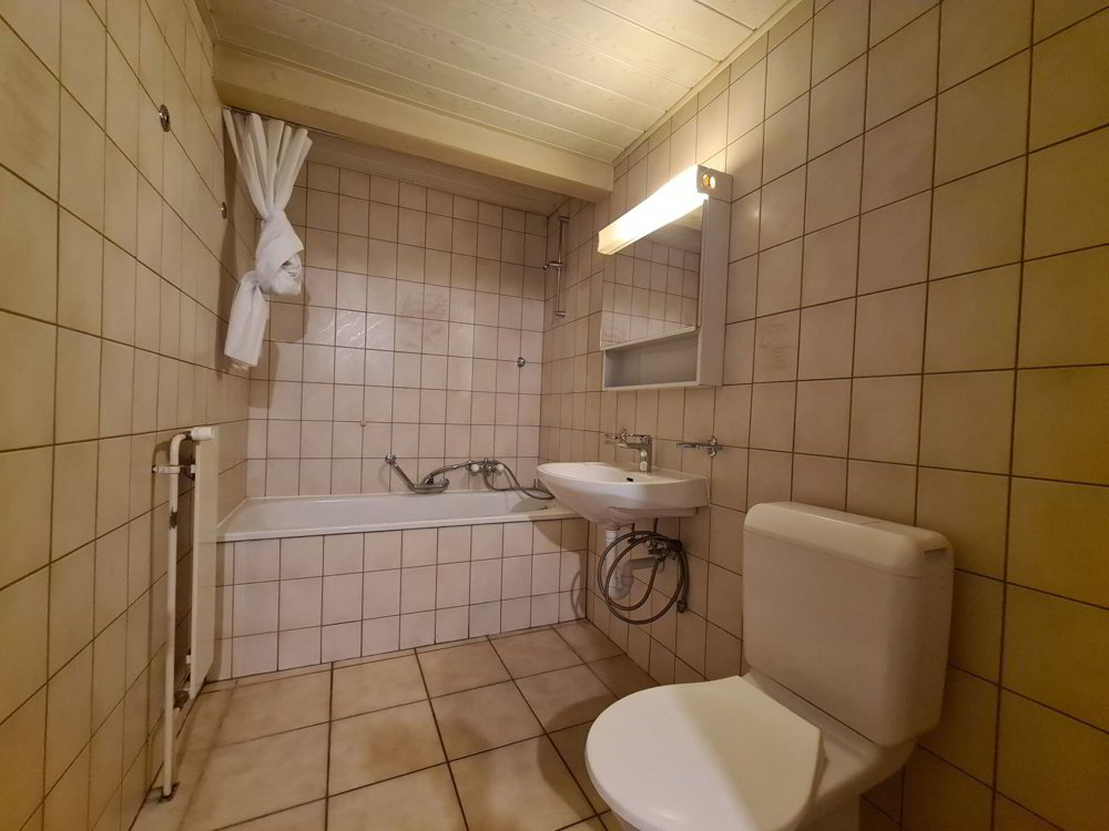 Appartement 3 pièces à louer à Le Locle - image 1/7