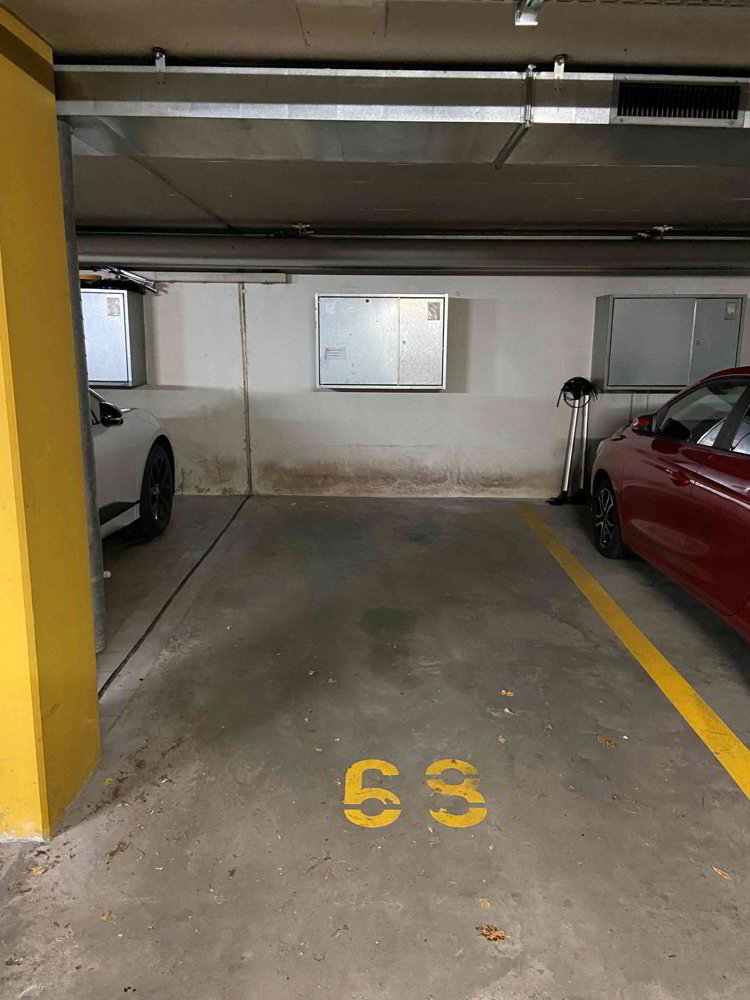 null Zimmer Parkplatz, Garage zu vermieten in Stans - Bild 1/1