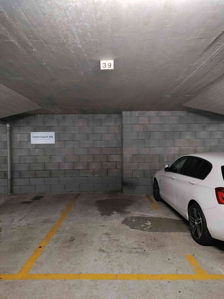 Parcheggio, garage di null locali in affitto a Lausanne - immagine 1/2