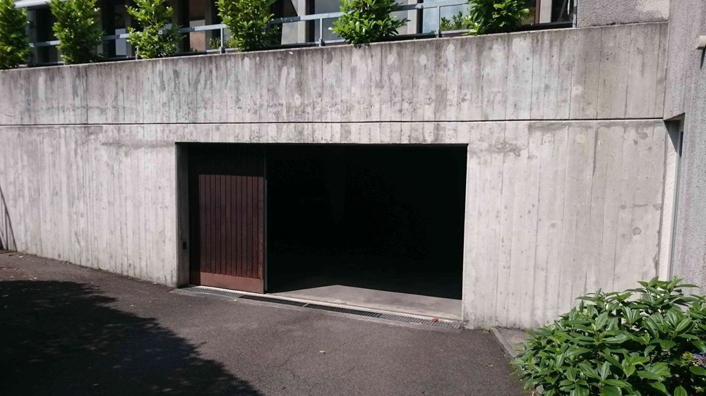 null rooms Car park, garage for rent in Zurigo - image 1/3