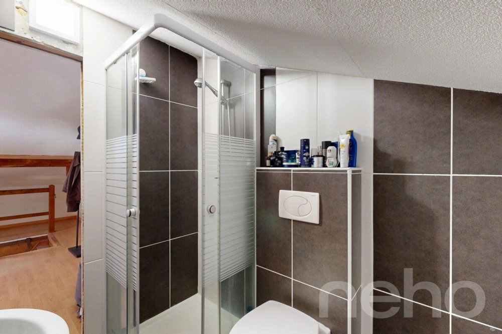 7 rooms House to buy in Charrat - image 1/12
