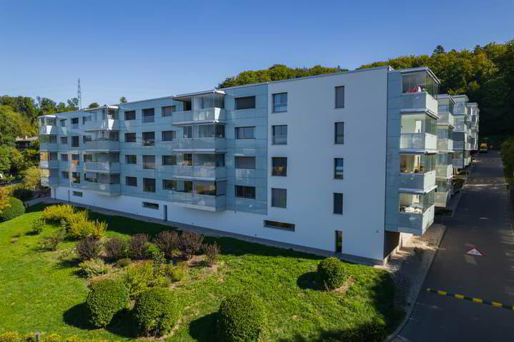 null rooms Car park, garage for rent in Losanna - image 1/1