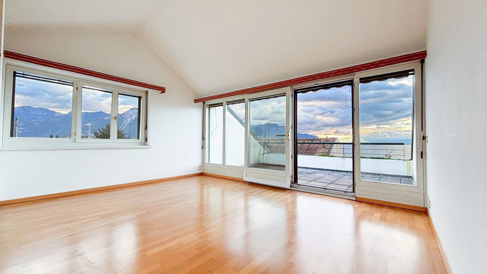 Appartamento di 6 locali in vendita a Villeneuve VD - immagine 1/13