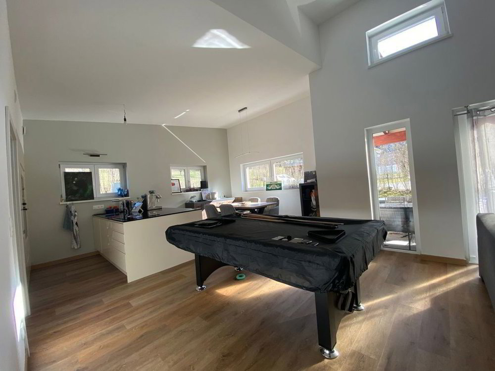 Villa, Vermes - 590000 – další