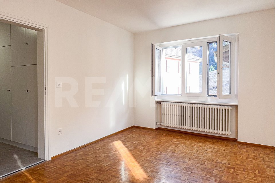 6.5 Zimmer Haus zum verkaufen in Mesocco - Bild 1/4