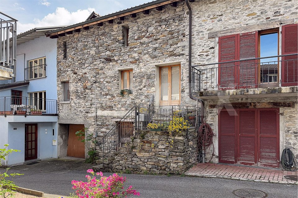 Casa di 2 locali in vendita a Gnosca - immagine 1/4