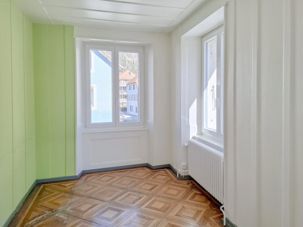 Maison 6 pièces à acheter à Fleurier - image 1/13