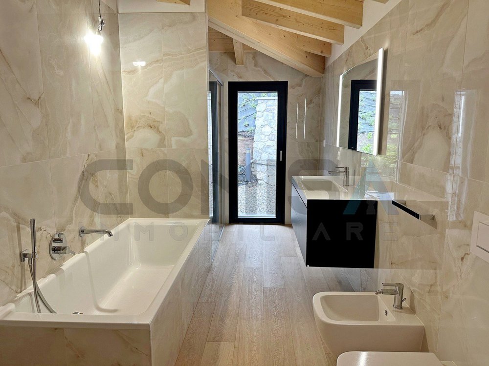 7 Zimmer Haus zum verkaufen in Vico Morcote - Bild 1/10