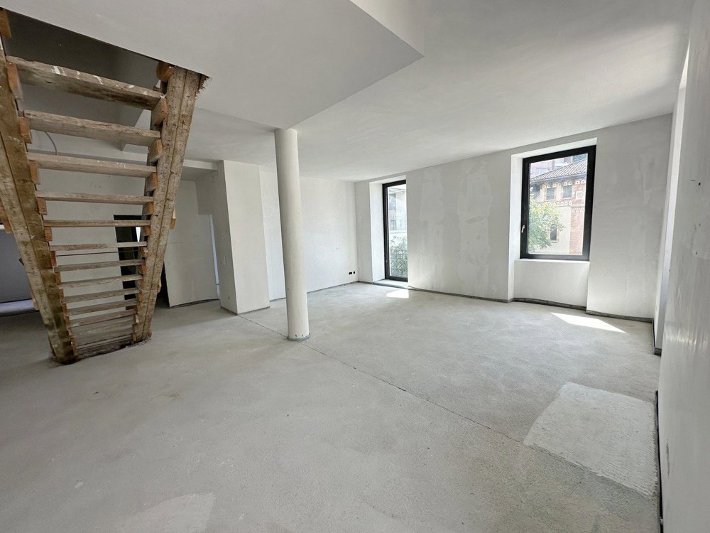 Appartamento di 5 locali in vendita a Castagnola - immagine 1/2
