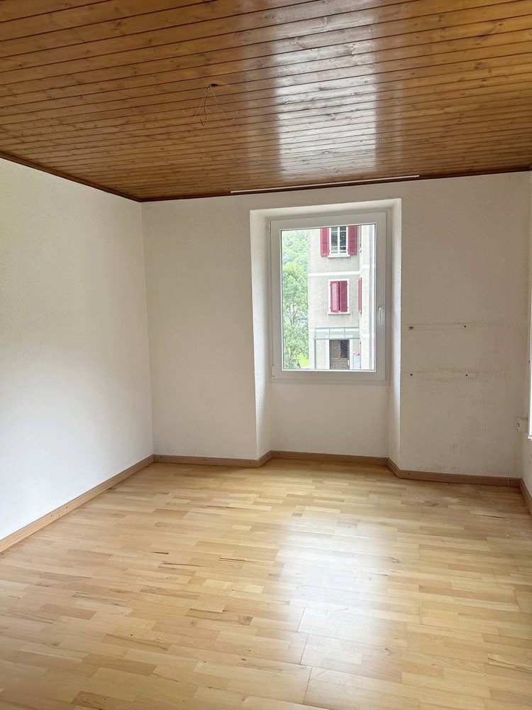 Maison 7 pièces à acheter à Chironico - image 1/13