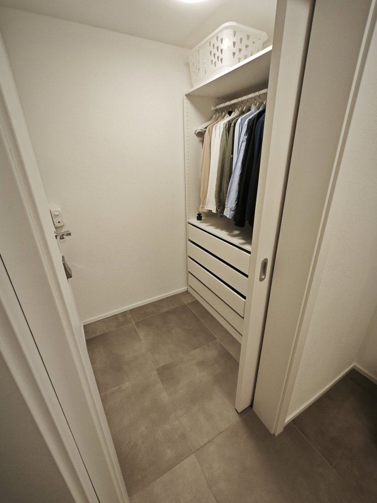 Appartamento di 2 locali in affitto a Lyss - immagine 1/8