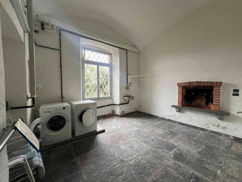 2.5 rooms Apartment to buy in Brissago - image 1/8
