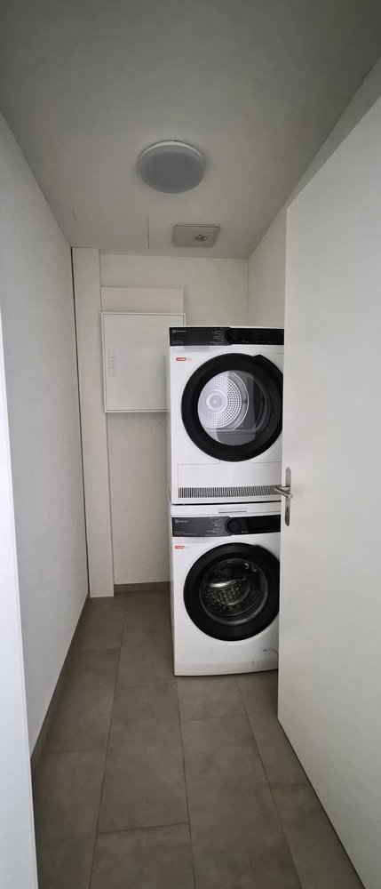 2.5 rooms Apartment for rent in Zurigo - image 1/6