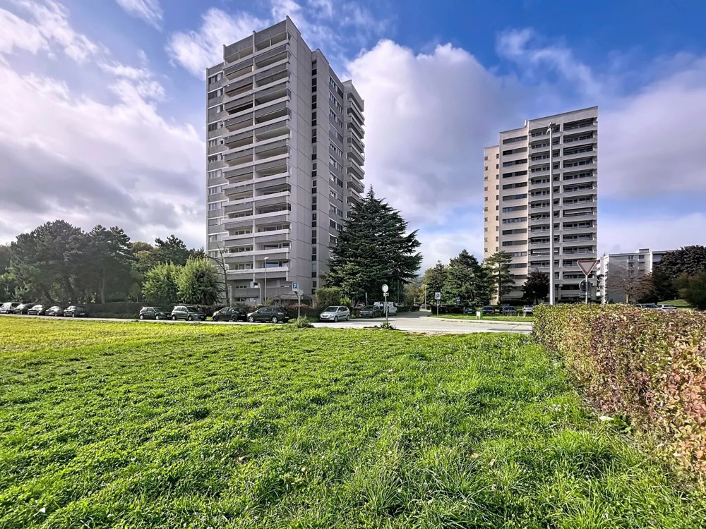 4 Zimmer Wohnung zum verkaufen in Gland - Bild 1/12