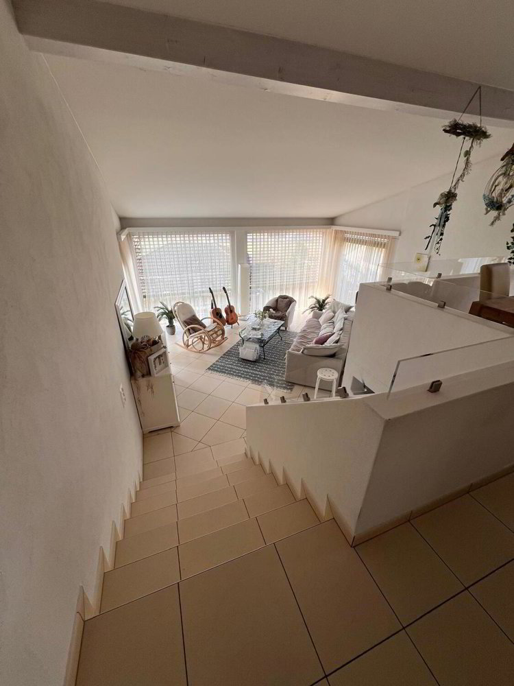 Appartement 5 pièces à louer à Hirschthal - image 1/6