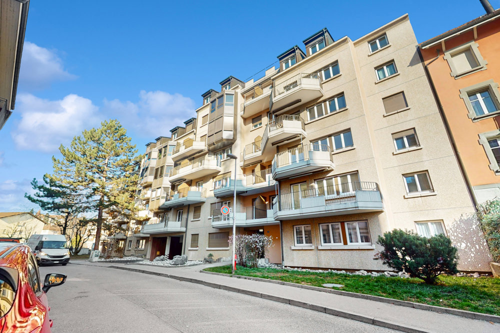 Appartamento di 5 locali in affitto a Fribourg - immagine 1/12