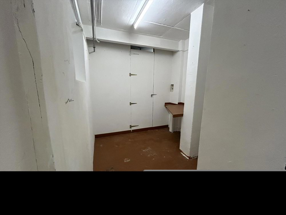 null rooms Office & Commercial for rent in Bâle - image 1/5