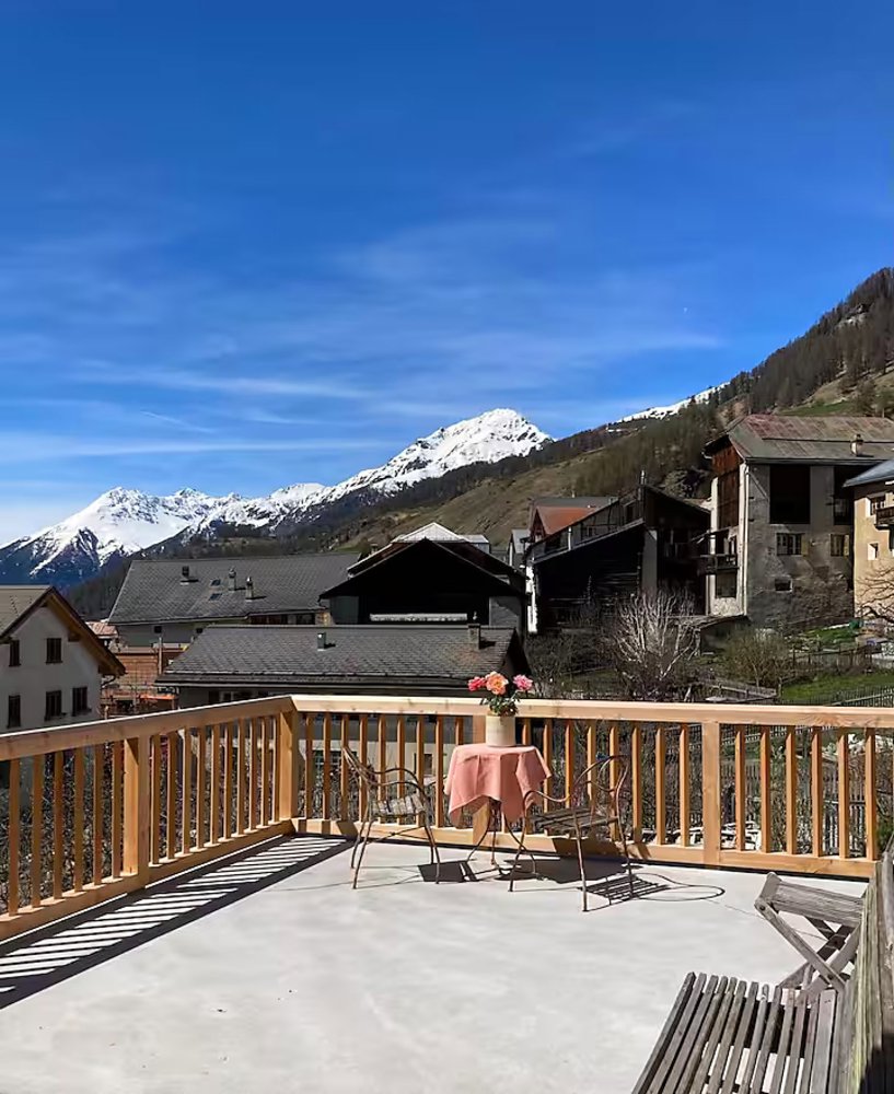 Casa di 8 locali in vendita a Ardez - immagine 1/7