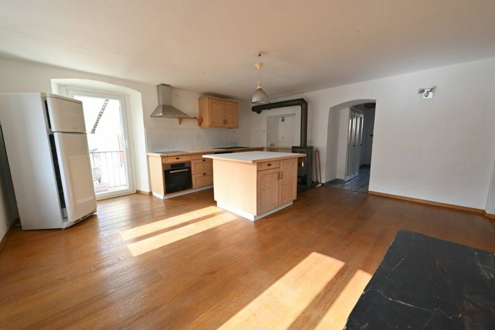 Appartement 7 pièces à acheter à St-Léonard - image 1/13
