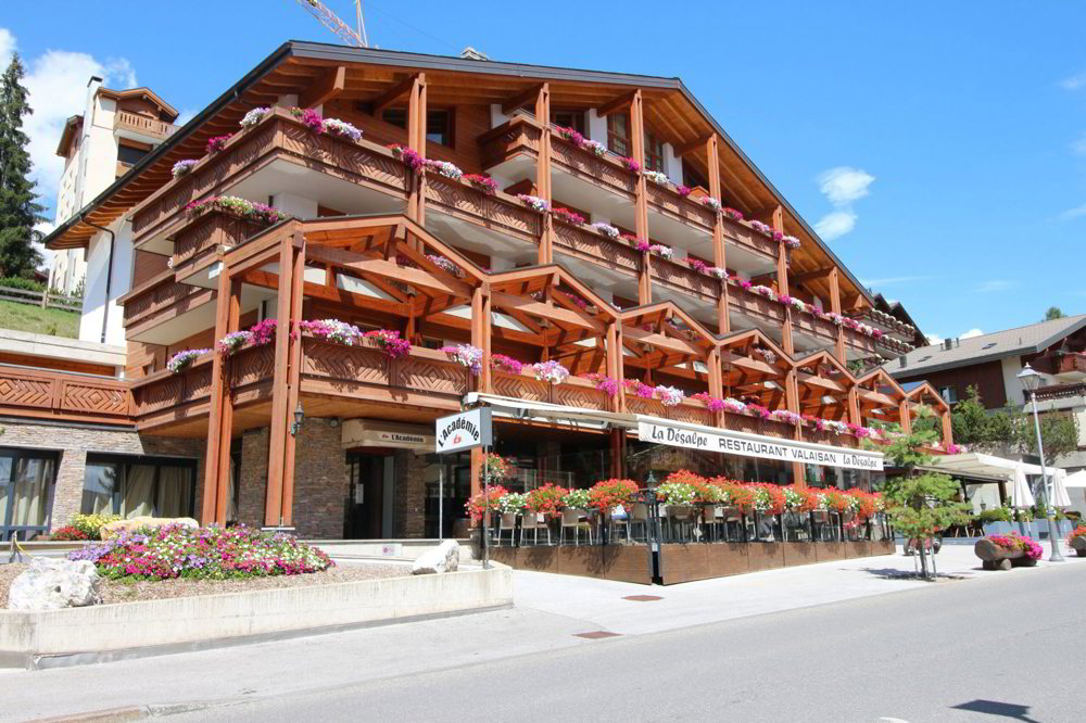 Ufficio & Commercio di null locali in affitto a Crans-Montana - immagine 1/2