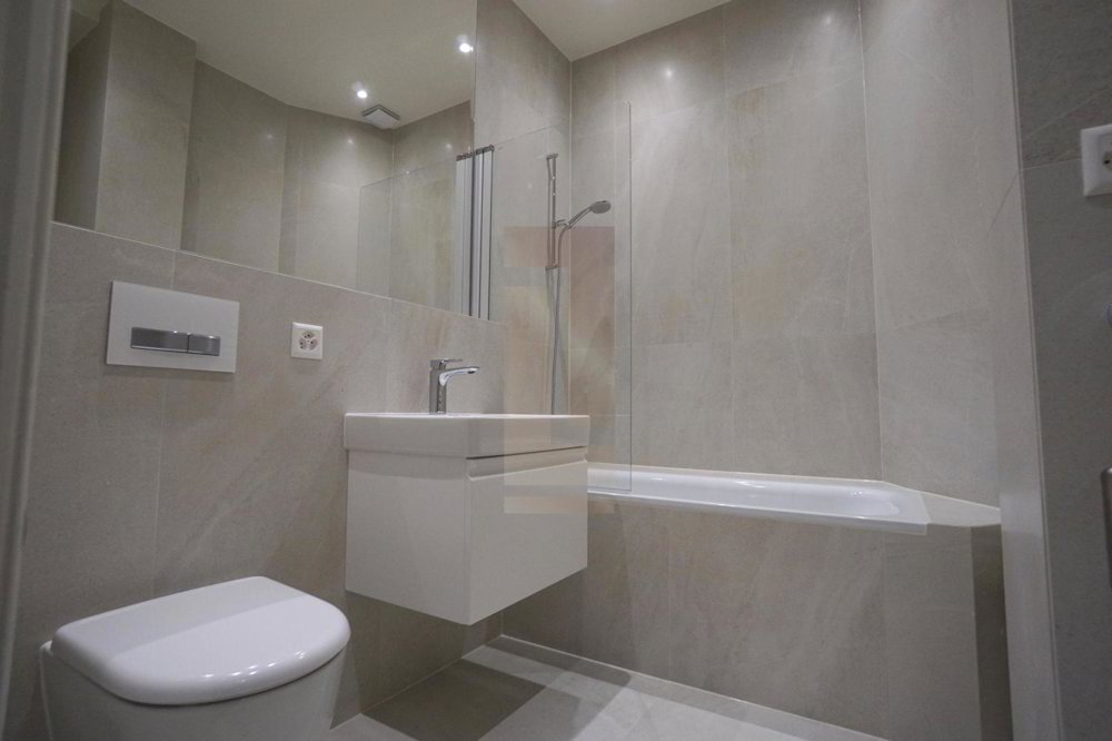 Appartement 5 pièces à louer à Genf - image 1/13