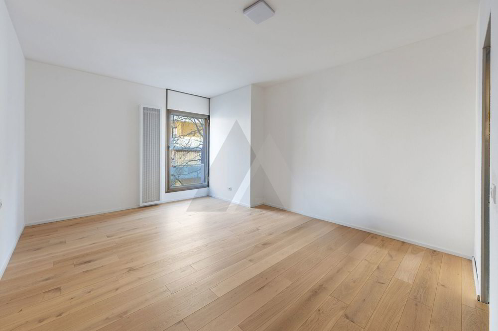 Appartamento di 3.5 locali in vendita a Lugano - immagine 1/12