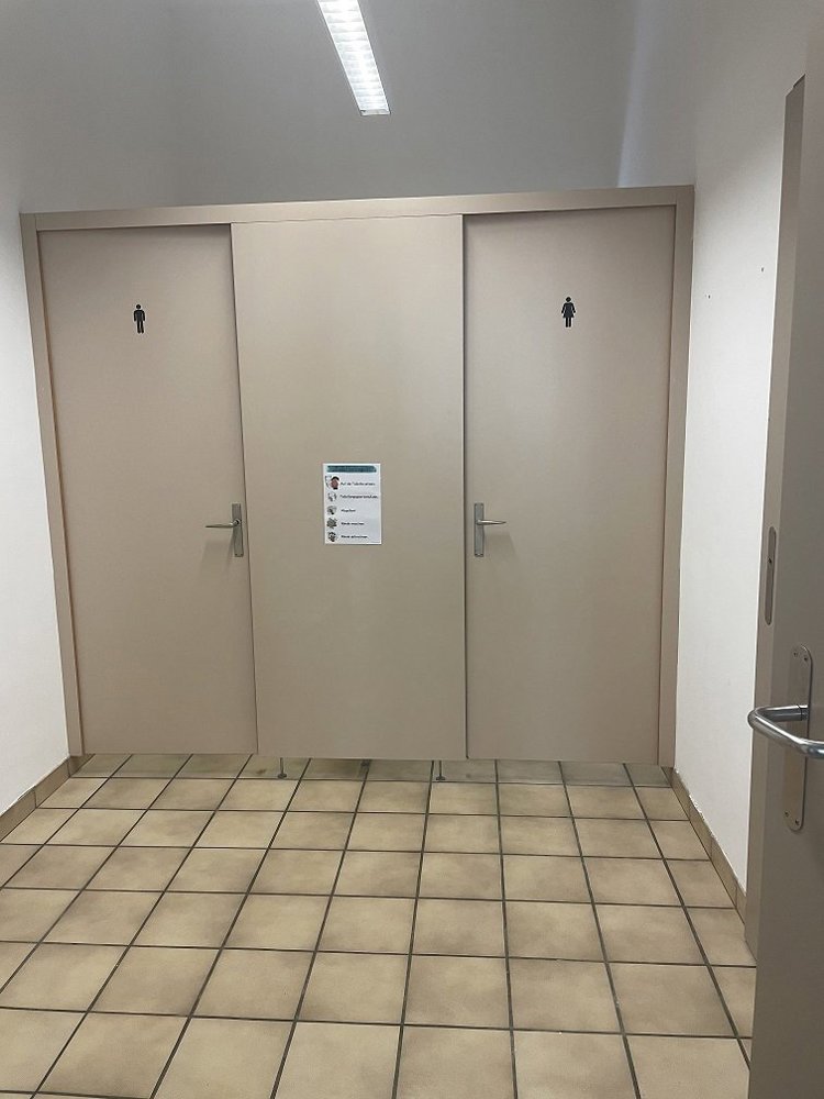 null rooms Office & Commercial for rent in Basel - image 1/9