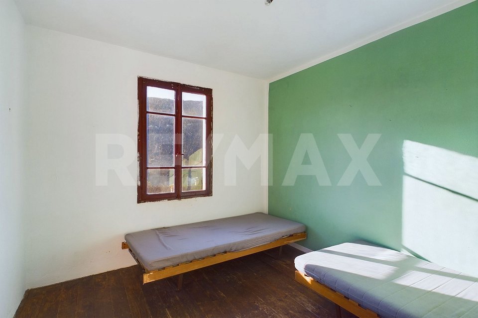 Casa di 6 locali in vendita a Purasca - immagine 1/13