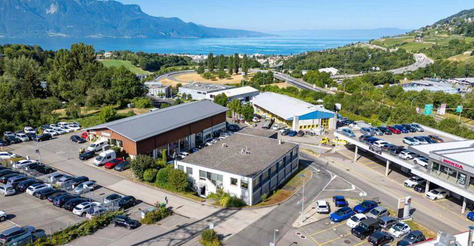 Ufficio & Commercio di null locali in affitto a St-Légier-La Chiésaz - immagine 1/9