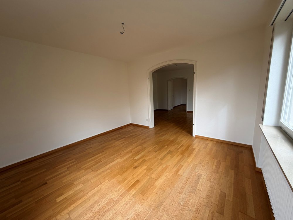 5 rooms Apartment for rent in Zollikon - image 1/9