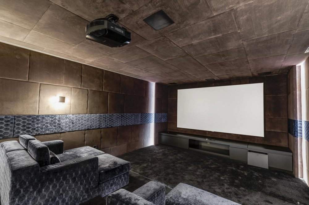 17 Zimmer Haus zum verkaufen in Mies - Bild 1/7