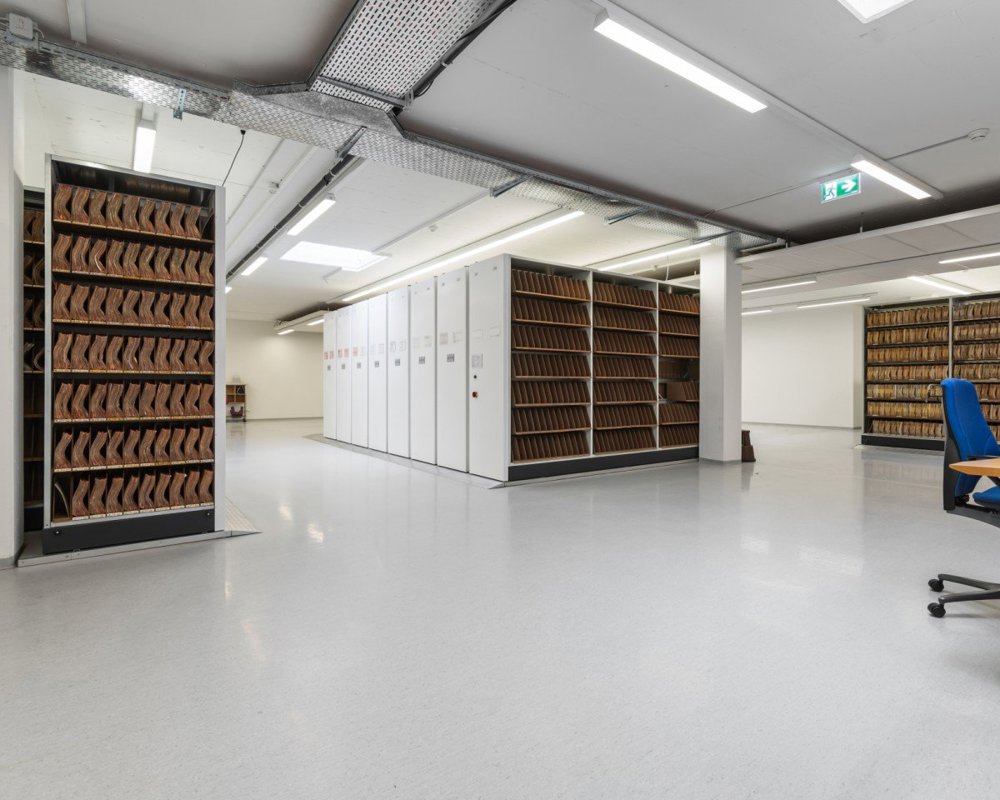 null rooms Office & Commercial for rent in Rotkreuz - image 1/9