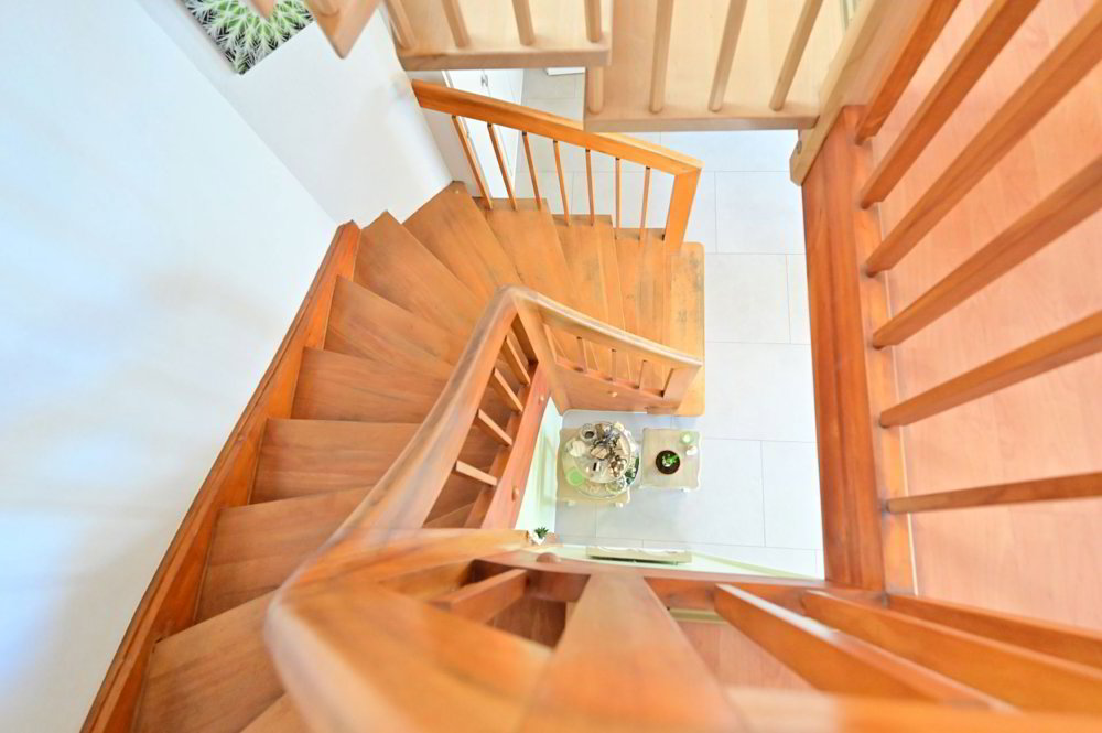 7.5 rooms House to buy in Rickenbach Sulz - image 1/22