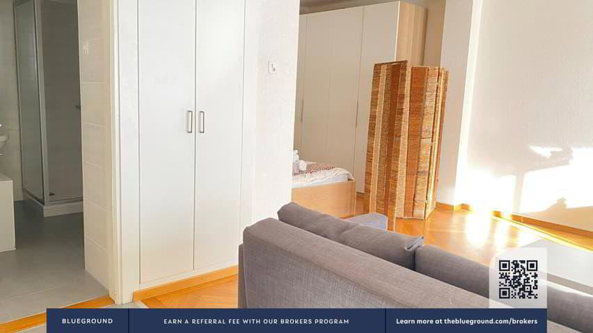1 rooms Apartment for rent in Losanna - image 1/13