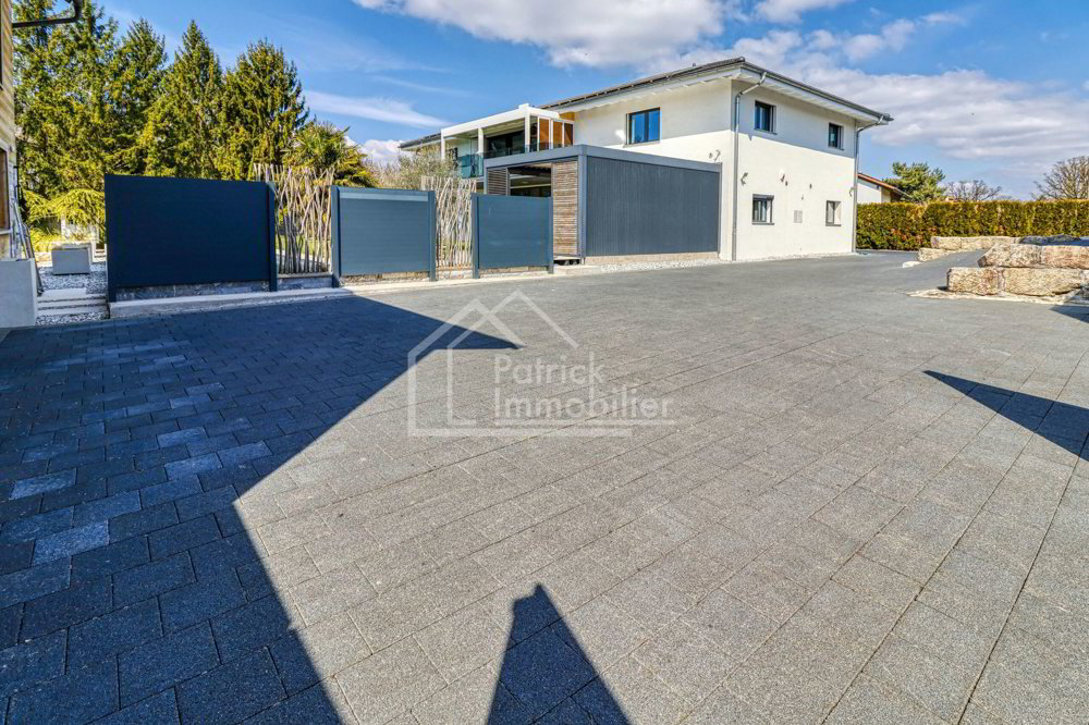 Maison 8.5 pièces à acheter à Delley - image 1/21