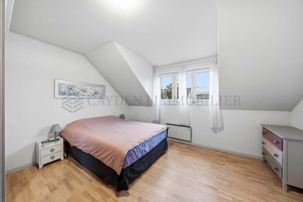 6 rooms House to buy in Thônex - image 1/3