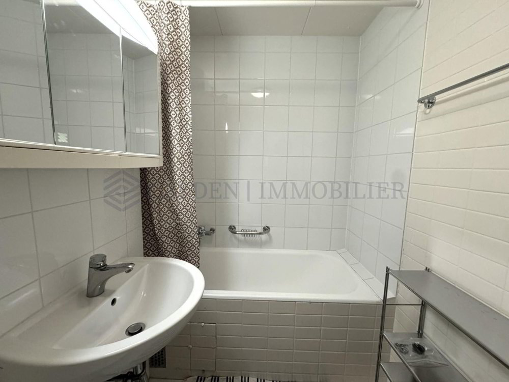 null rooms Apartment to buy in Geneva - image 1/5