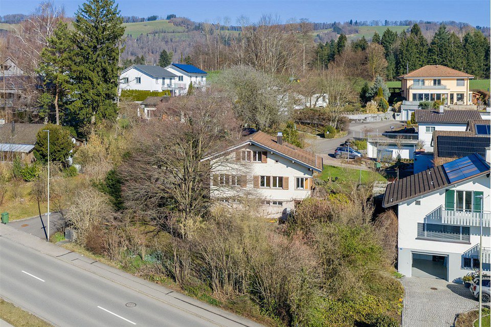 5.5 Zimmer Haus zum verkaufen in Kappel am Albis - Bild 1/1