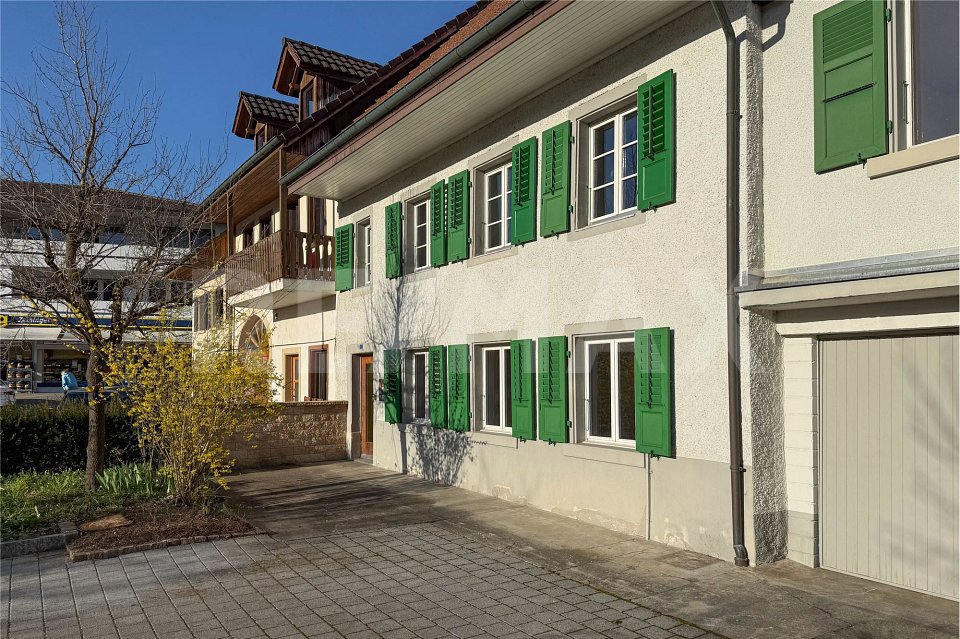 5.5 rooms House to buy in Zeiningen - image 1/12