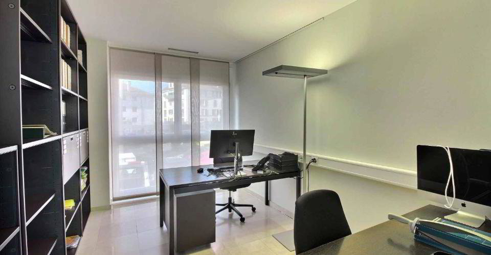 null rooms Office & Commercial for rent in Pully - image 1/9