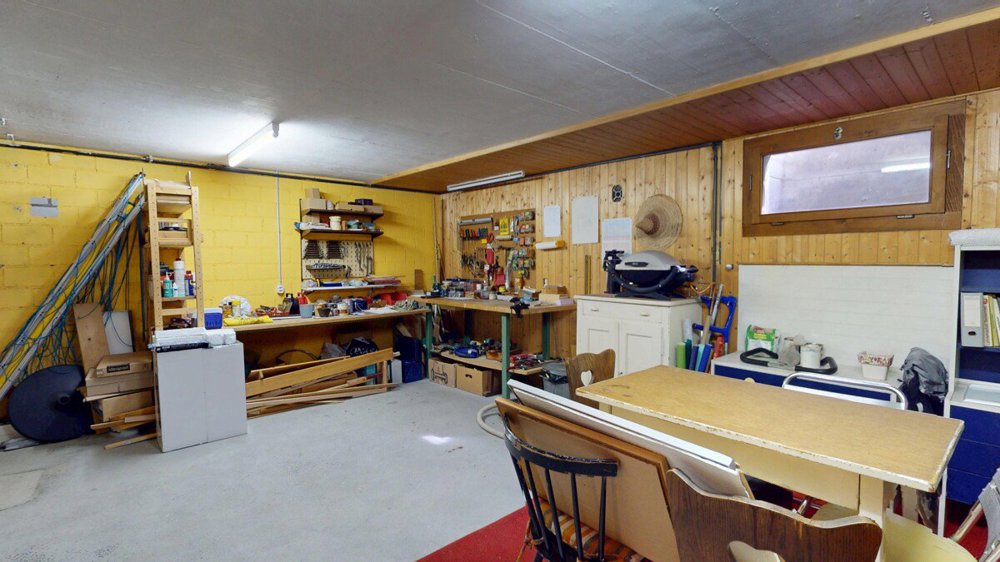 Casa di 5 locali in vendita a Münsingen - immagine 1/13