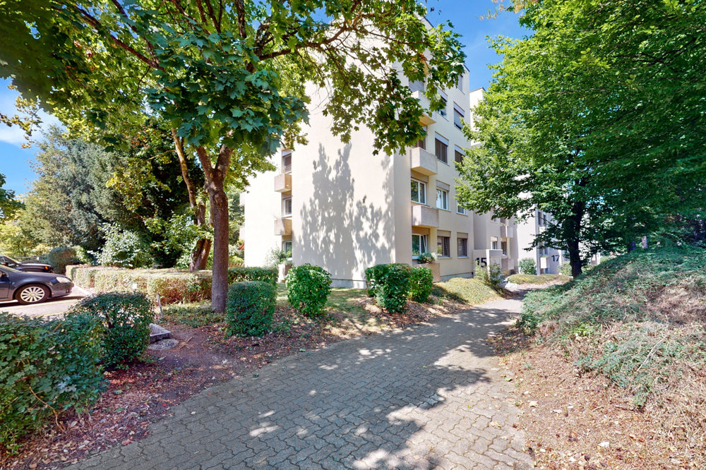 null rooms Car park, garage for rent in Ettingen - image 1/1