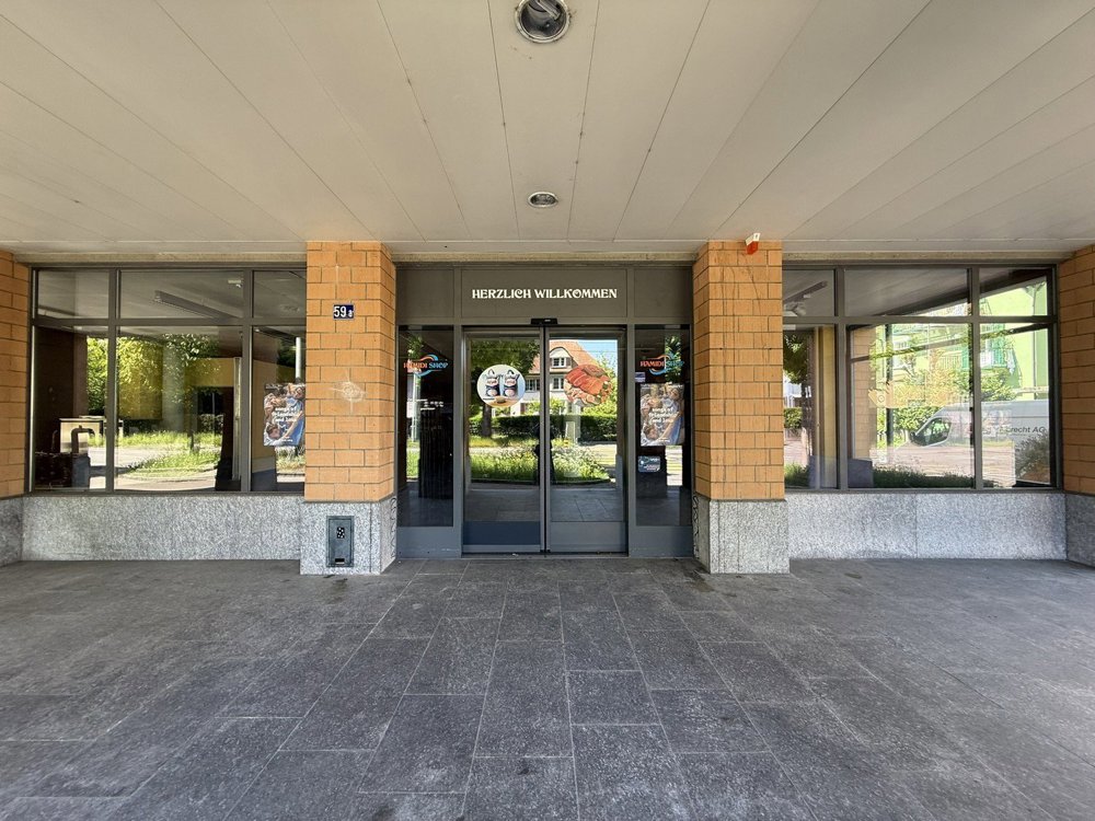 null rooms Office & Commercial for rent in Winterthur - image 1/9