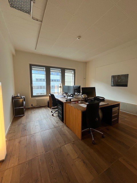 Ufficio & Commercio di null locali in affitto a Liebefeld - immagine 1/8
