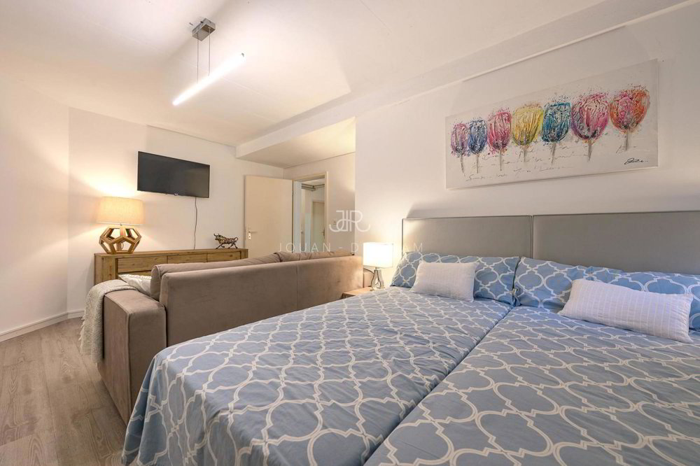 4 Zimmer Haus zum verkaufen in Chavannes-de-Bogis - Bild 1/13