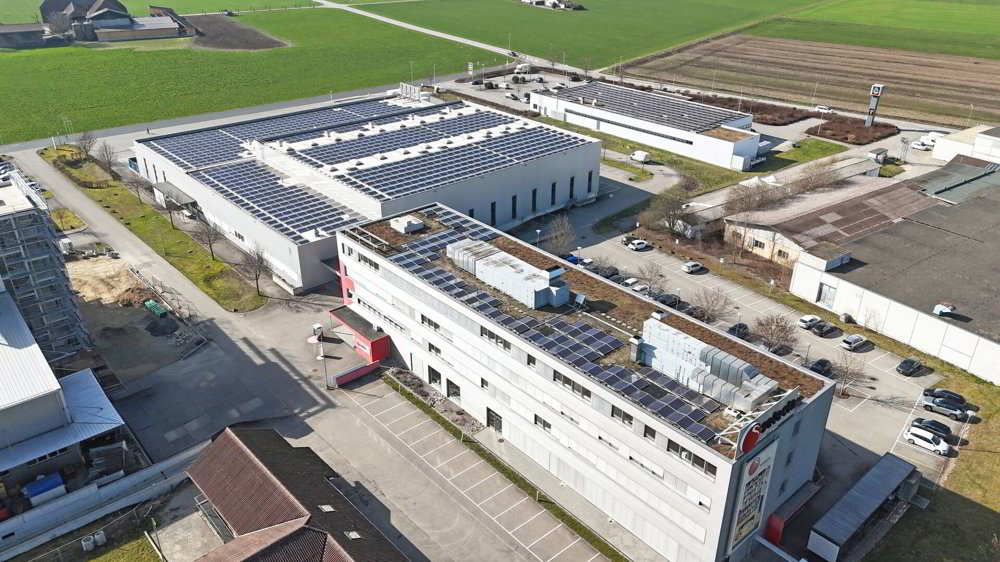 Ufficio & Commercio di 24 locali in affitto a Kirchberg BE - immagine 1/13