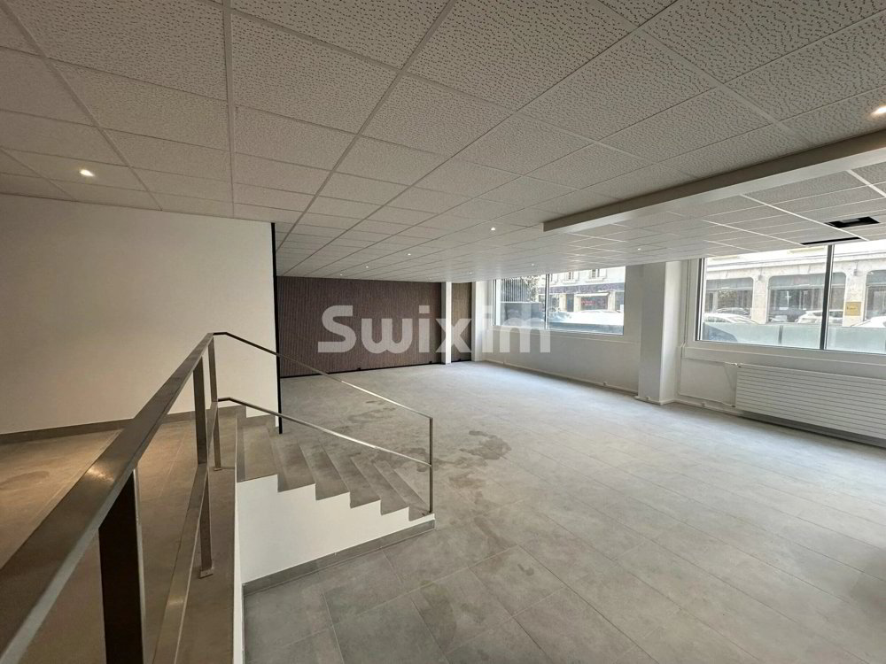 1 rooms Office & Commercial to buy in Genève - image 1/4